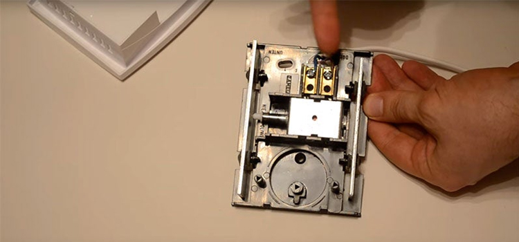 fix door bell in Fountainebleau